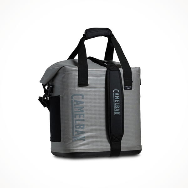 ChillBak™ Cube 18 Soft Cooler with Fusion™ 3L Group Reservoir