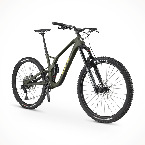 GT Force Carbon Pro Bike 2022