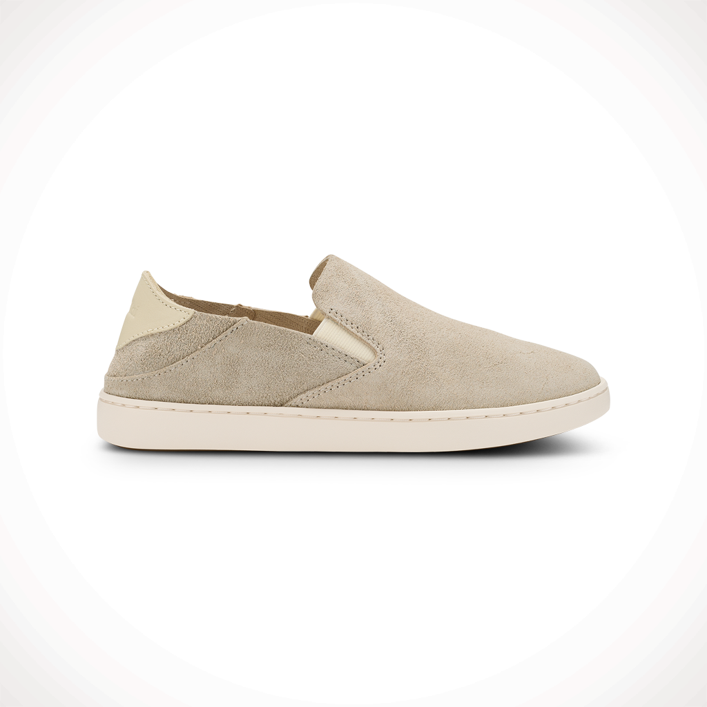 Product image: Olukai Pehuea Luxe Tapa W Omens 2025, shown in primary marketing view.