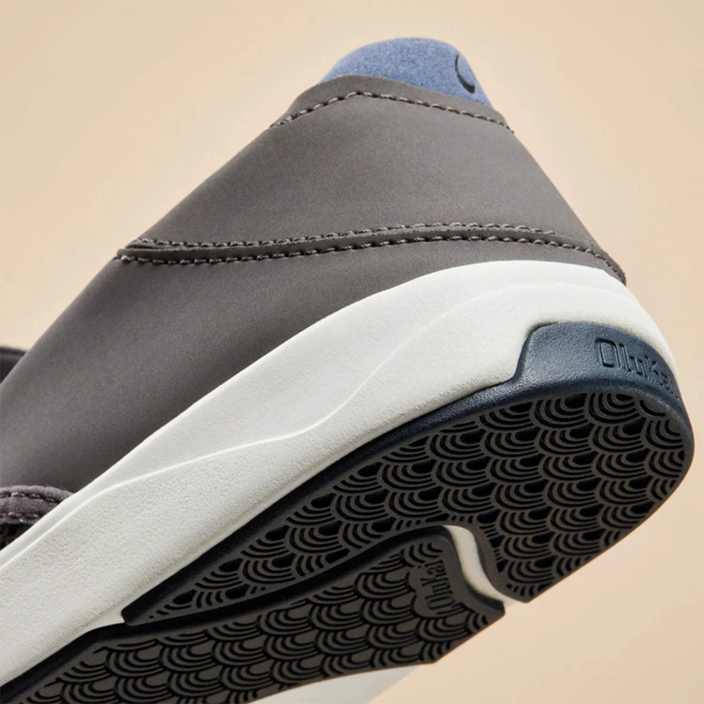 Product image: Olukai Mens Laeahi Pavement, shown from the back.
