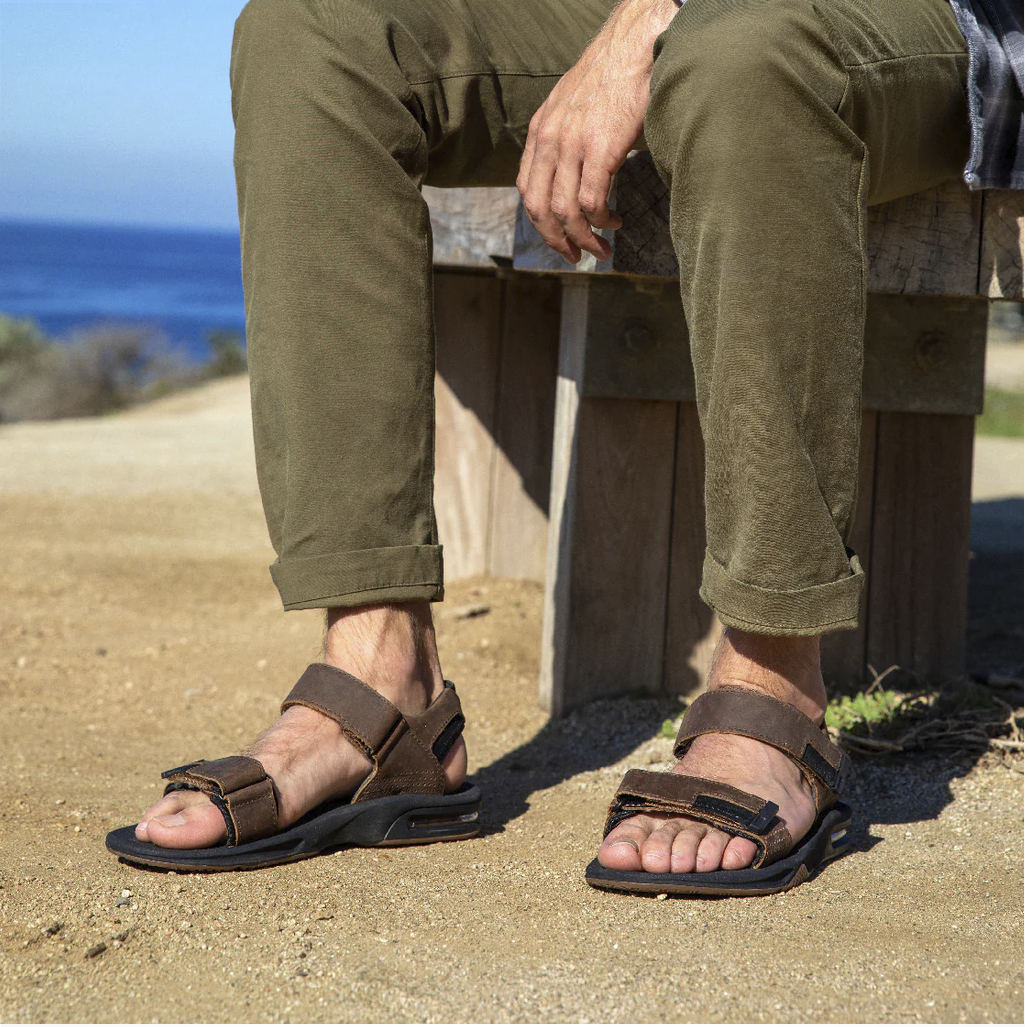 Reef fanning flip discount flops for men