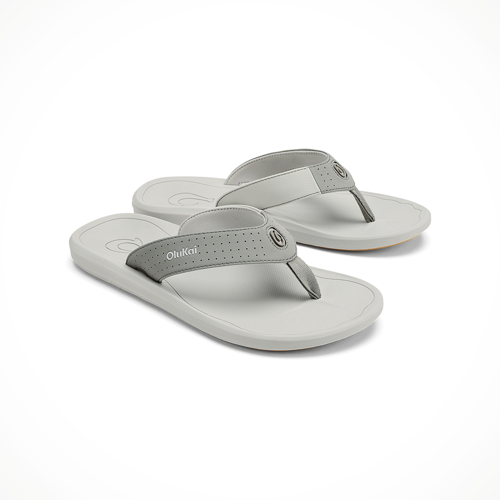 Product image: Olukai Ki i Ash Sterling Mens 2026, shown as a pair.