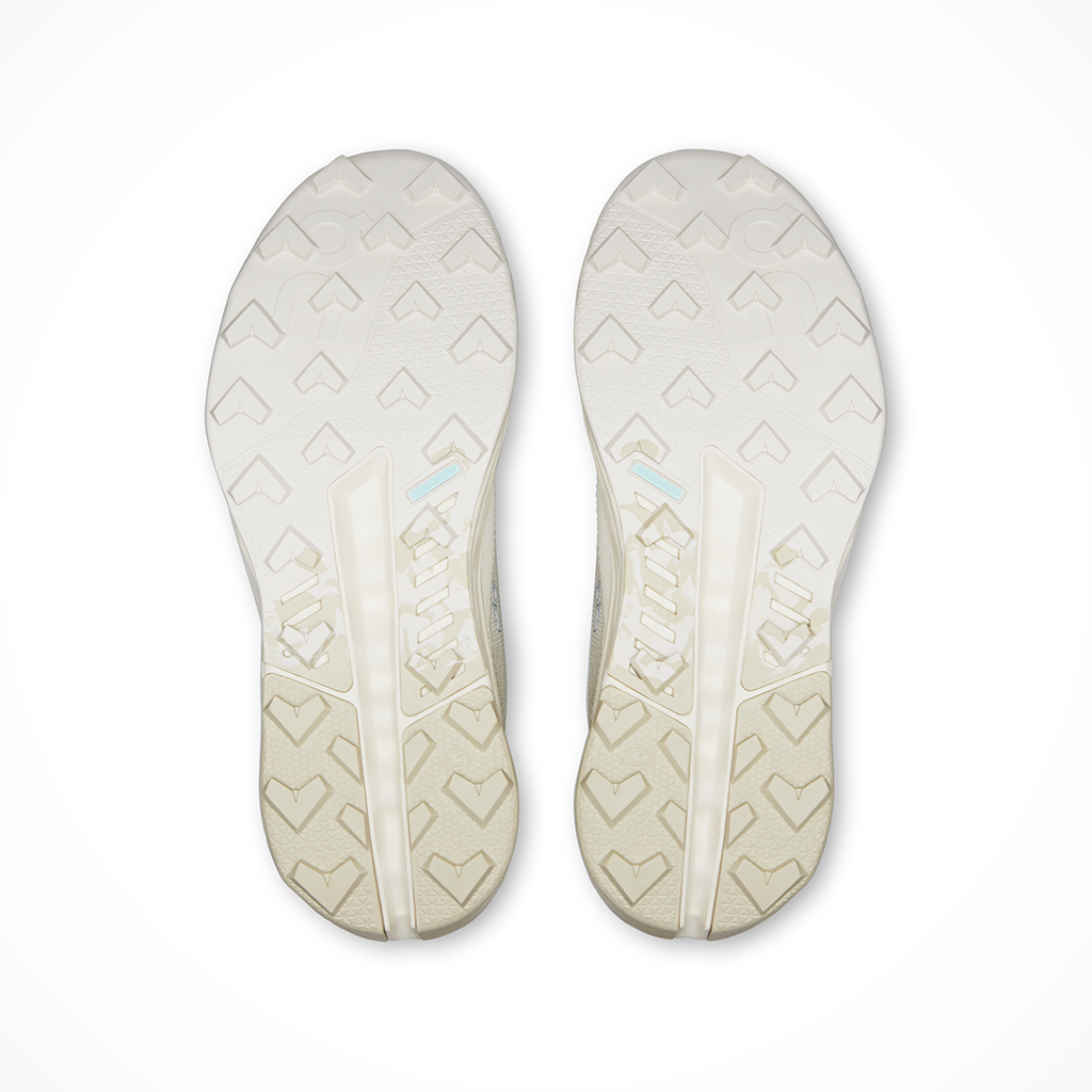 Product image: On Cloudhorizon 2 WP Ghost Ivory Womens 2026 B Ottom.