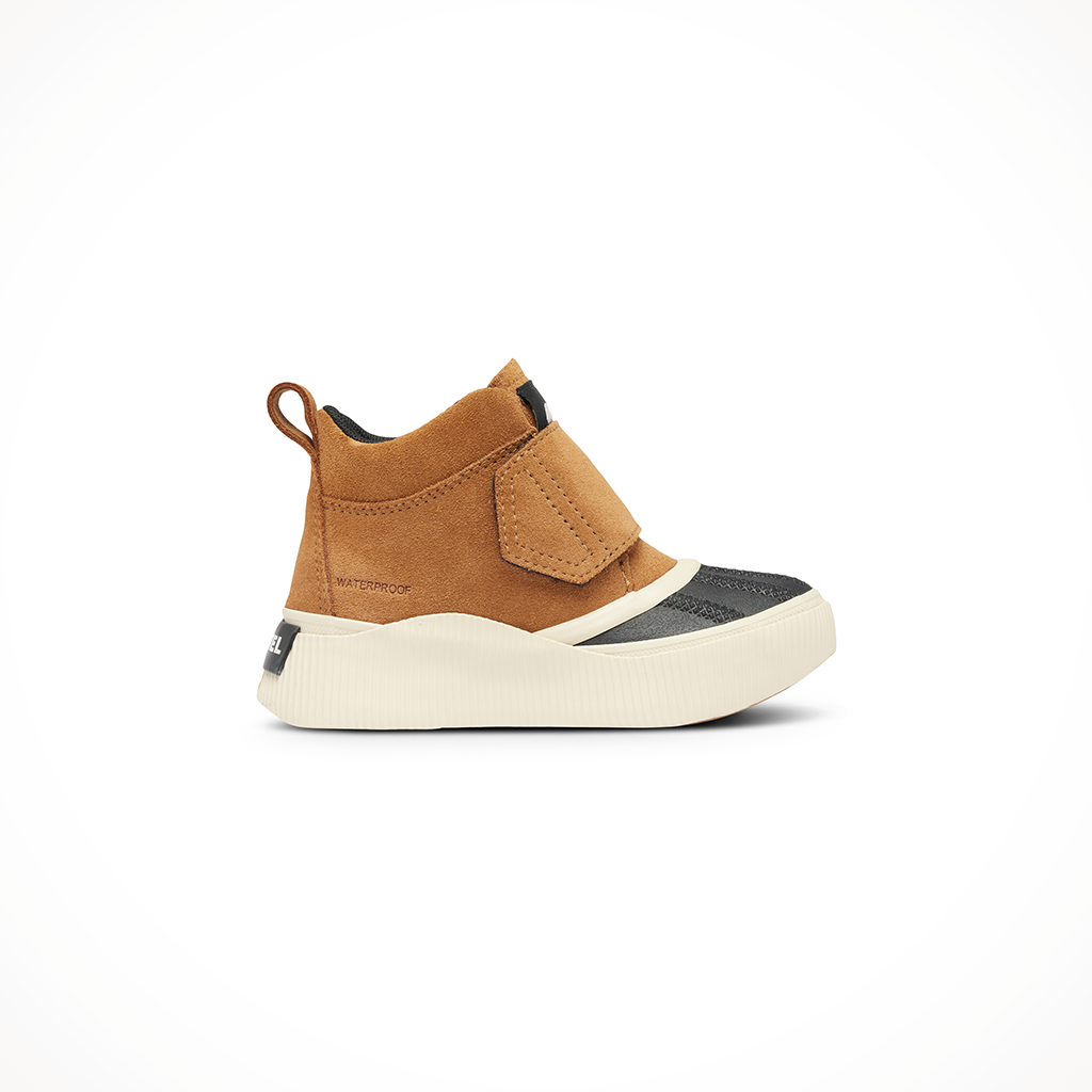 Product image: Sorel Out N About IV Strap WP Taffy Black Kids 2024, shown in primary marketing view.