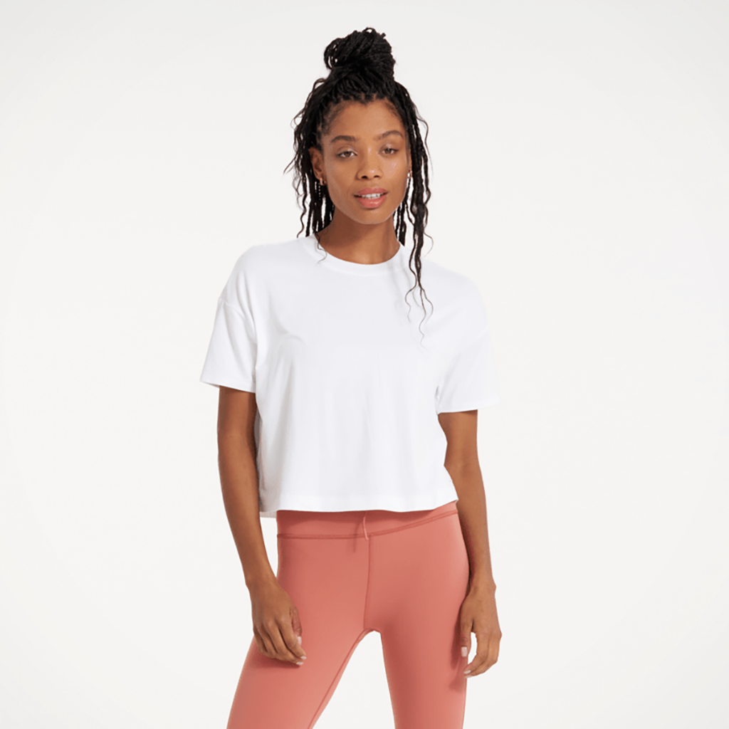Product image: Vuori Energy Tee W Hite Womens 2026 Alt1.